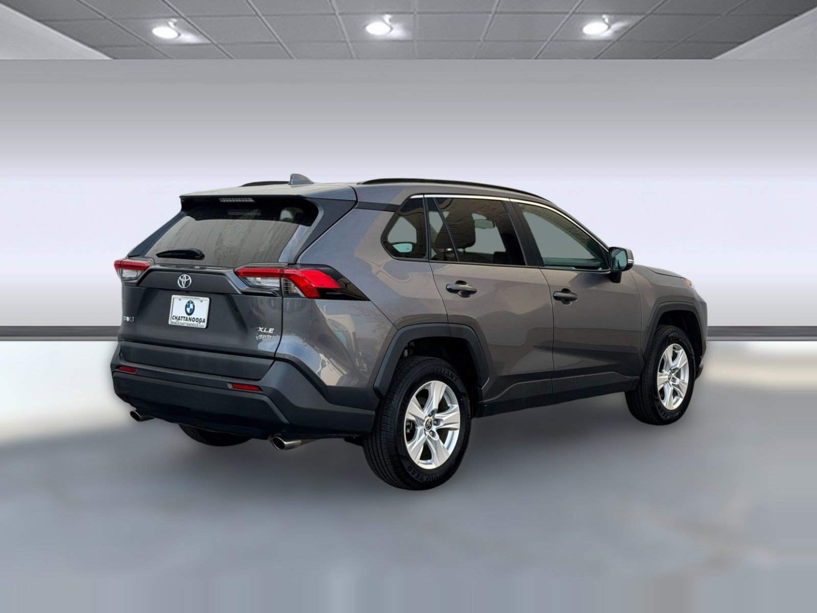 Used 2021 Toyota RAV4 XLE w/ Convenience Package AWD/4WD image 9