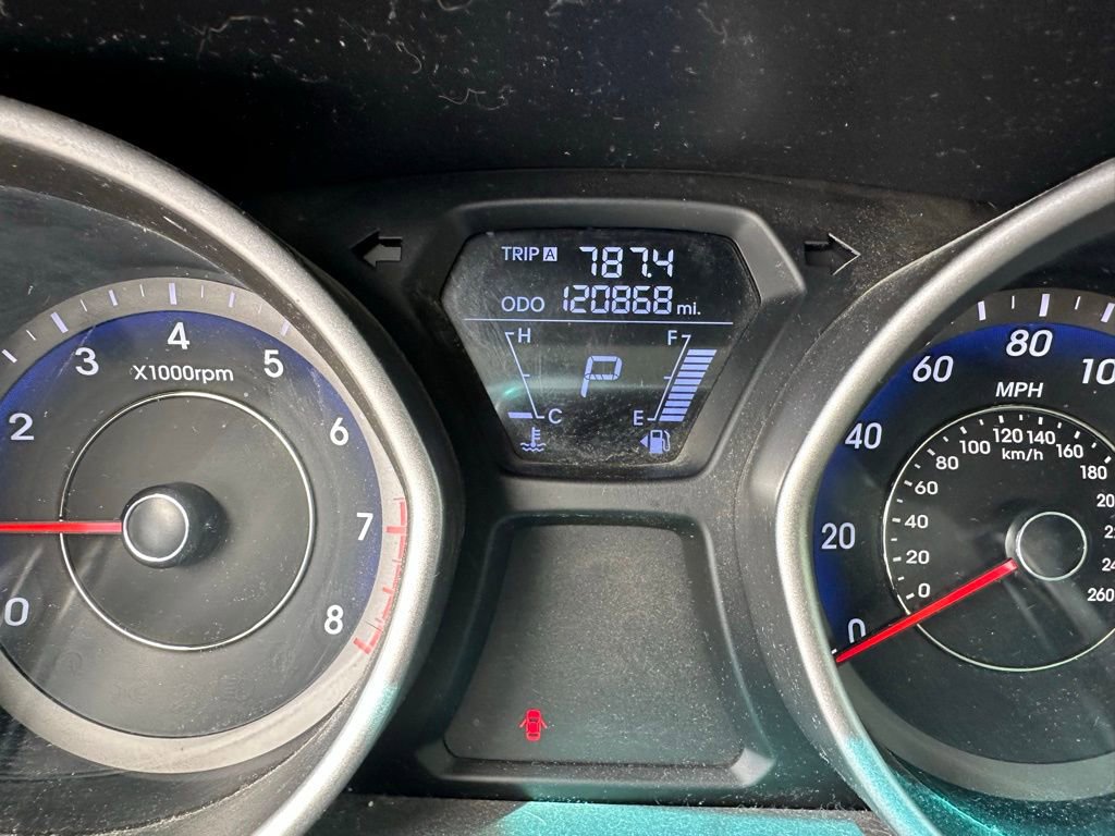 Used 2013 Hyundai Elantra GLS image 10