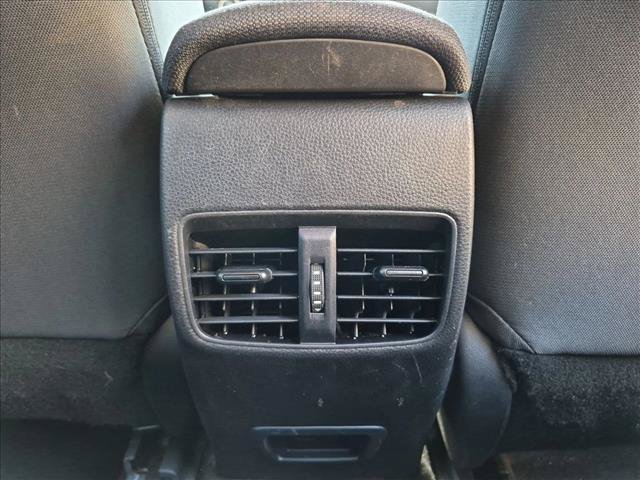 Used 2022 Toyota Corolla Cross LE w/ Moonroof Package FWD image 17