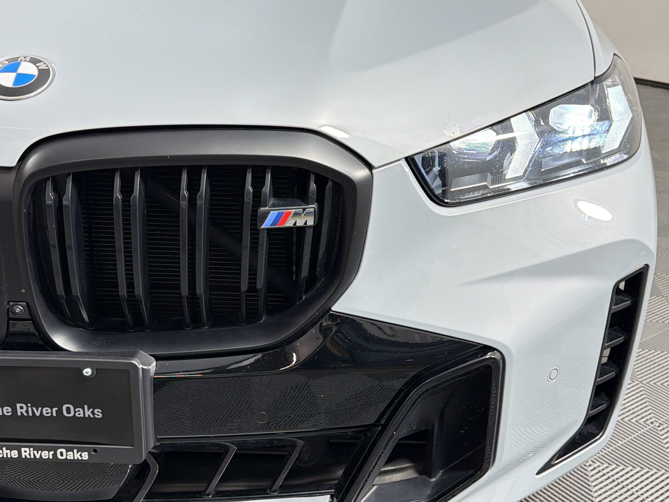 Used 2024 BMW X5 M60i w/ Executive Package image 11