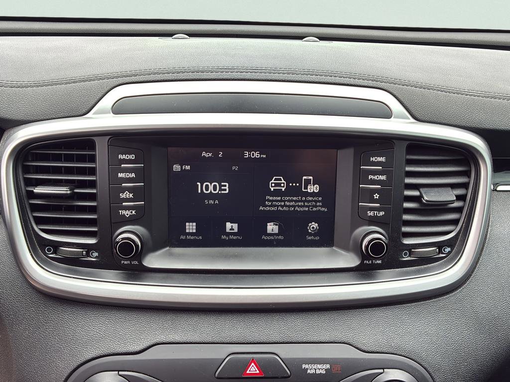 Used 2020 Kia Sorento LX FWD image 26