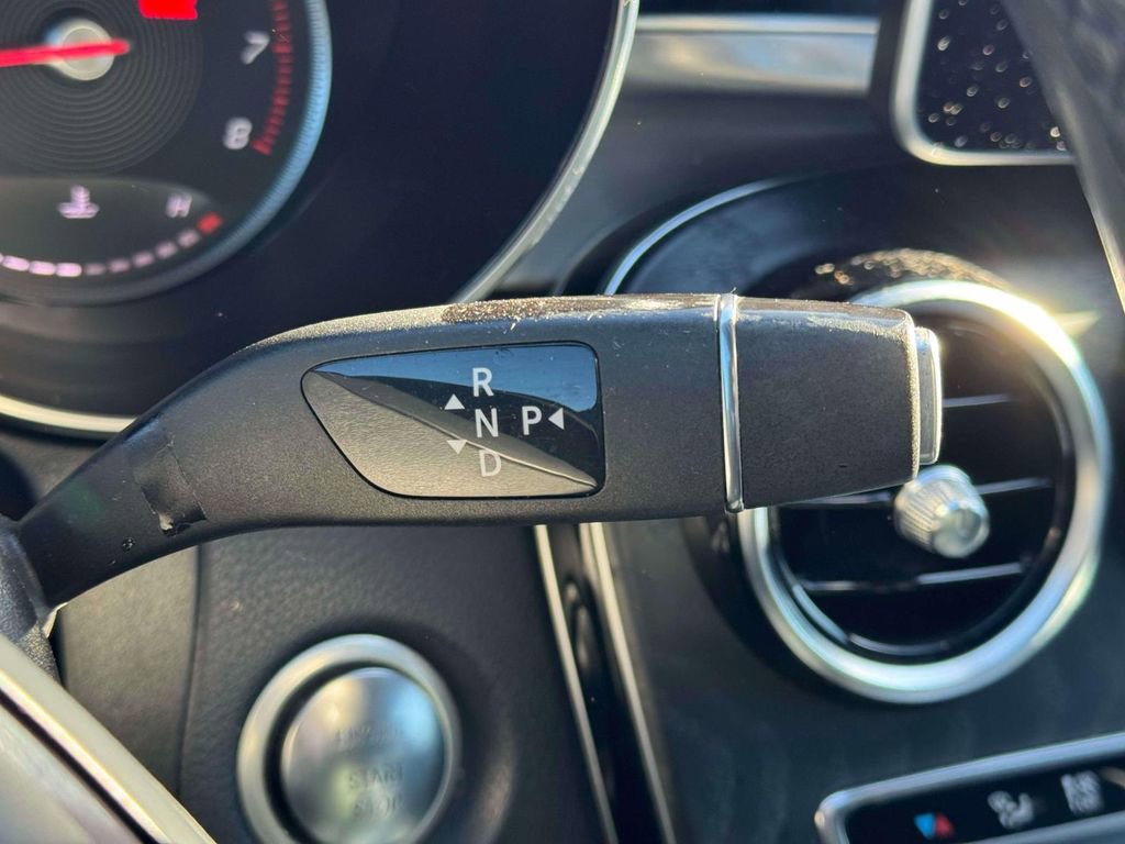 Used 2019 Mercedes-Benz GLC 300 image 23