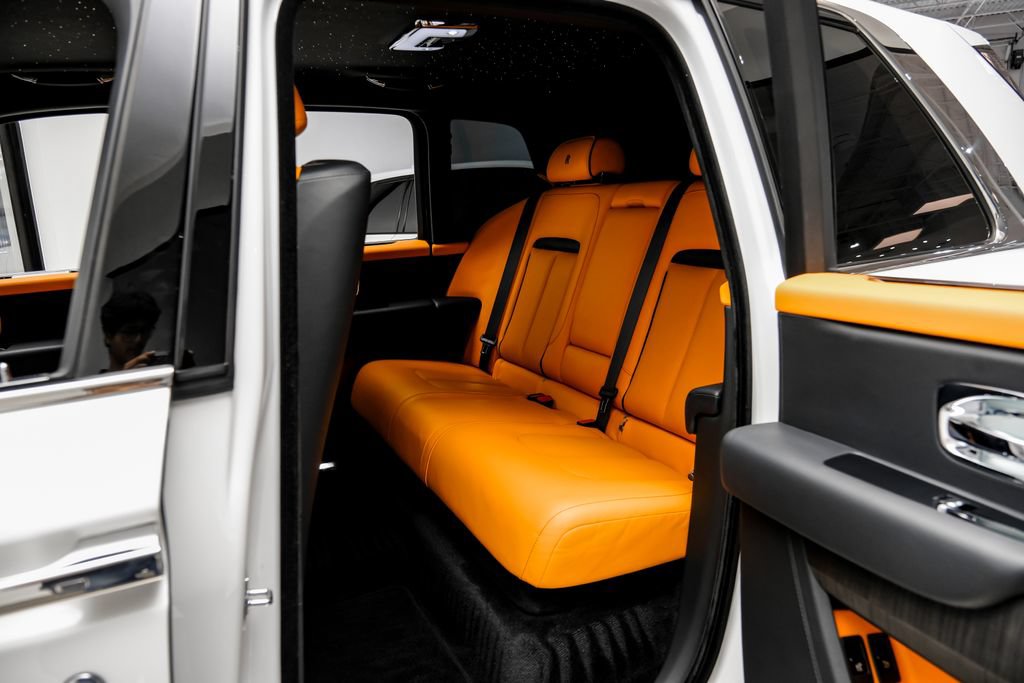Used 2022 Rolls-Royce Cullinan AWD/4WD image 54