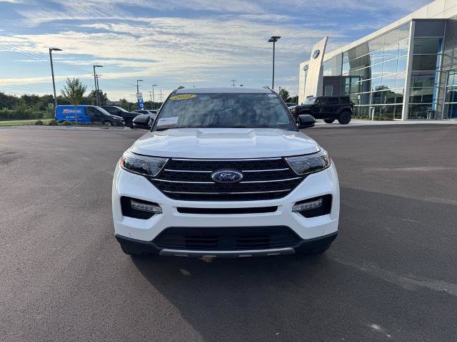 Certified 2023 Ford Explorer XLT w/ Equipment Group 202A image 3
