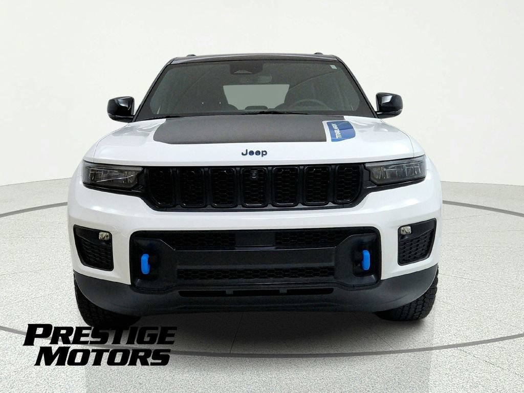 Used 2022 Jeep Grand Cherokee Trailhawk AWD/4WD image 2