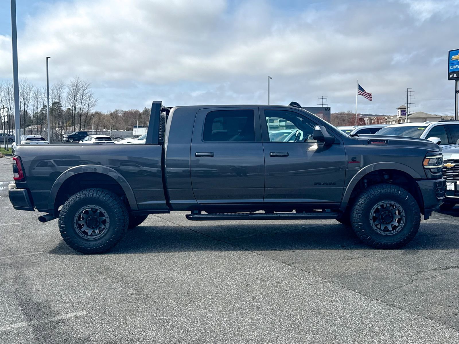 Used 2021 RAM 3500 Laramie image 8