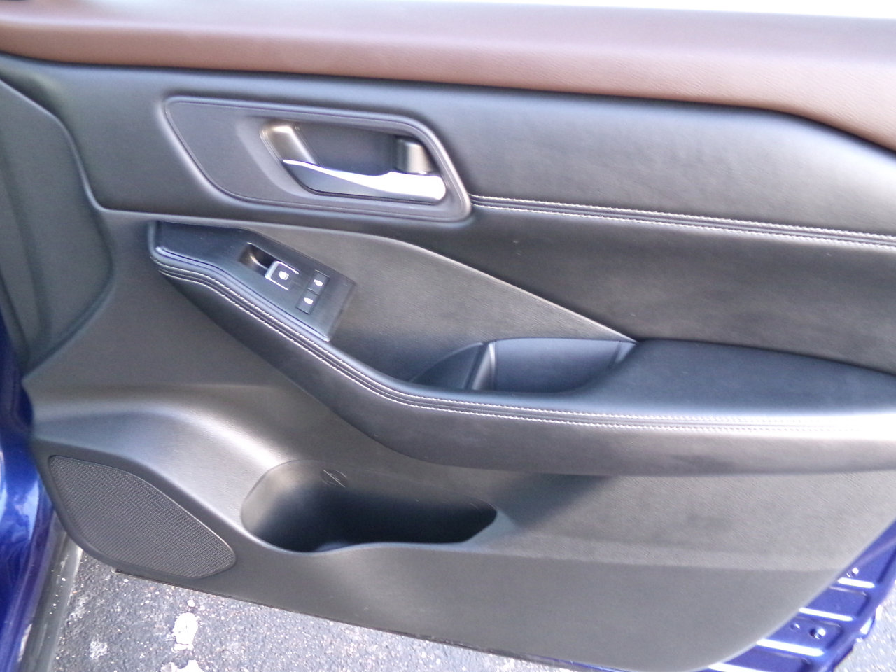 Used 2023 Nissan Rogue SL image 50