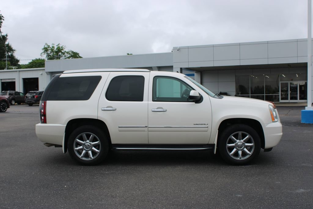 Used 2013 GMC Yukon Denali AWD/4WD image 11