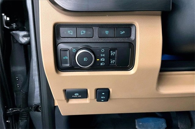 Used 2024 Ford F250 Lariat w/ Black Appearance Package image 36