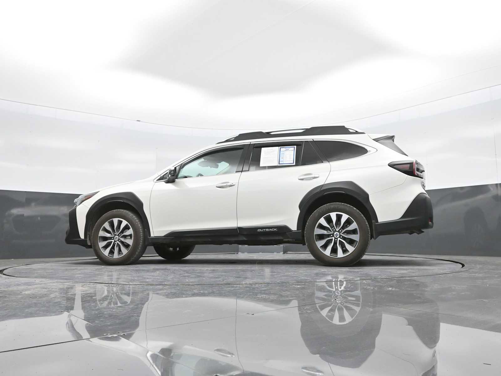 Used 2023 Subaru Outback Touring XT image 36