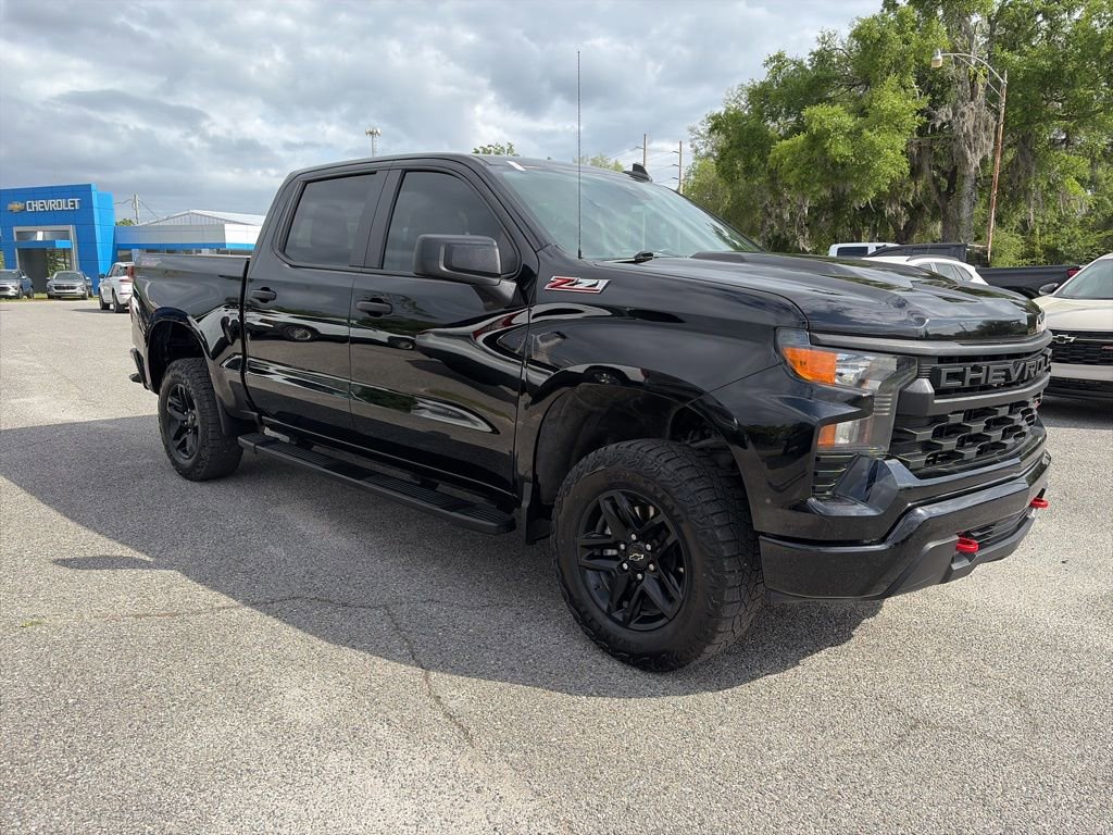 Used 2024 Chevrolet Silverado 1500 Custom Trail Boss AWD/4WD image 4