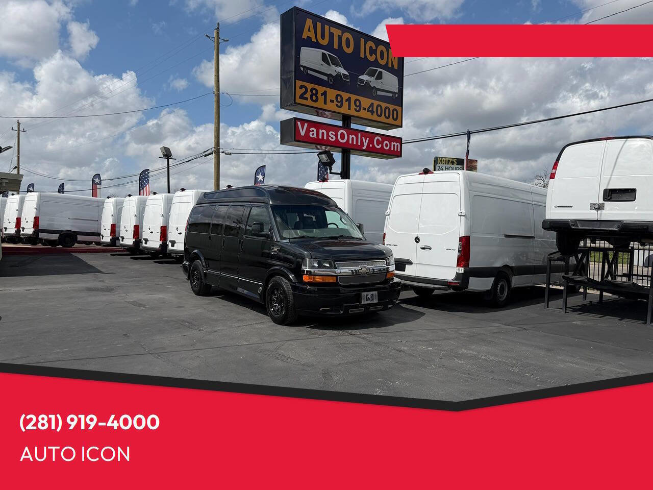 Used 2017 Chevrolet Express 2500 image 1