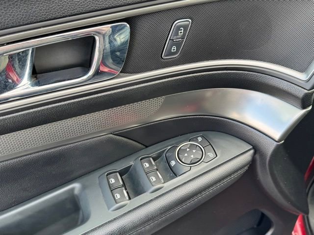 Used 2019 Ford Explorer XLT w/ Equipment Group 202A image 14