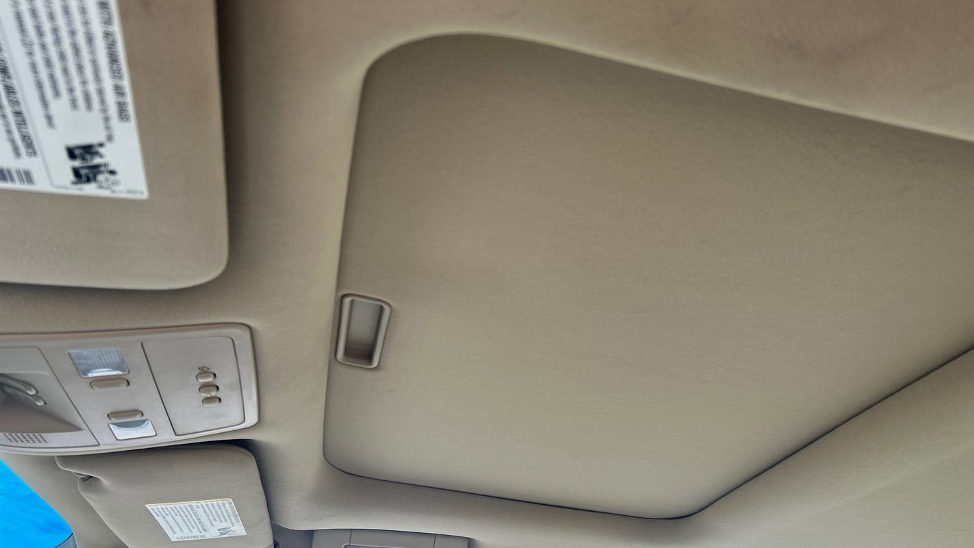 Used 2006 Cadillac STS w/ Preferred Equipment Group image 25