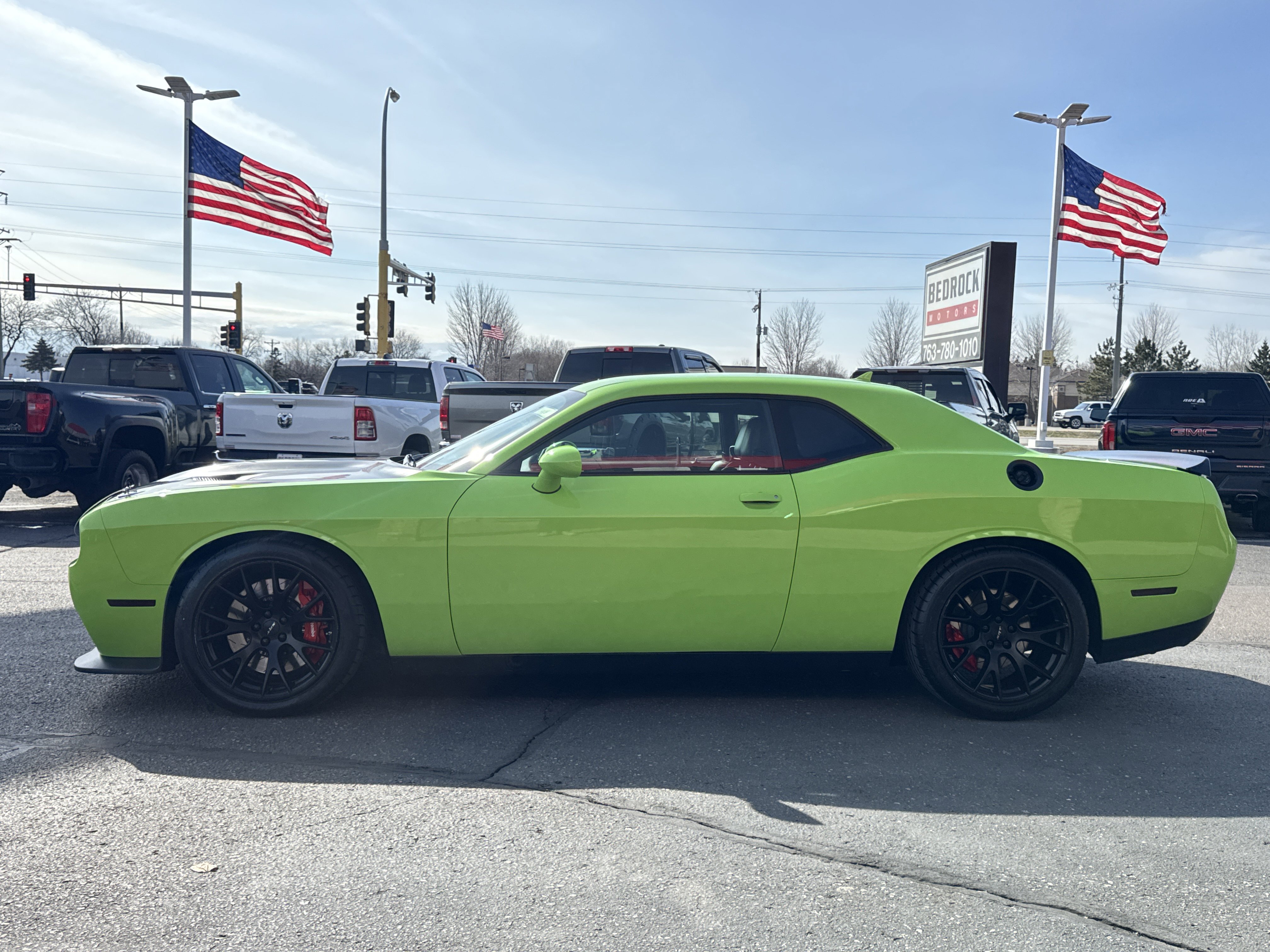 Used 2015 Dodge Challenger SRT Hellcat RWD image 4