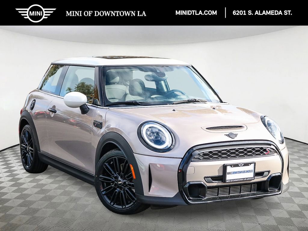 Used 2023 MINI Cooper S image 1