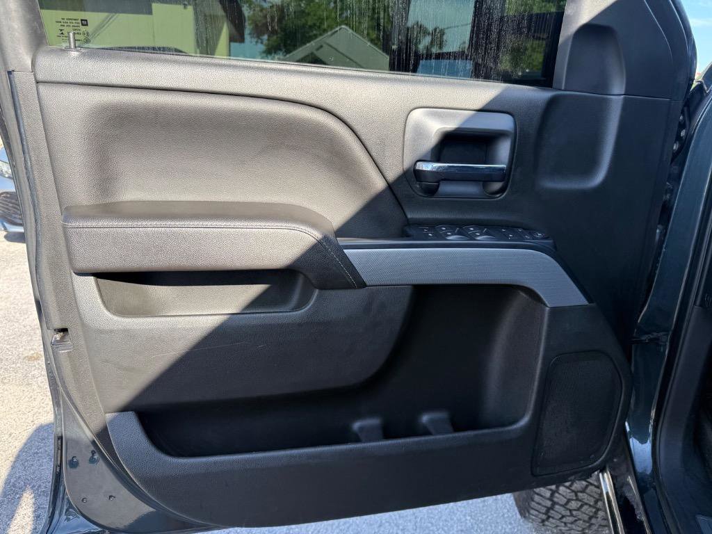 Used 2017 Chevrolet Silverado 1500 LT w/ All Star Edition AWD/4WD image 13