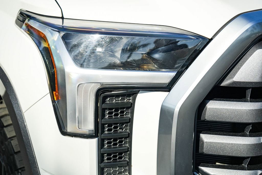 Used 2023 Toyota Tundra Limited w/ Power Package image 8