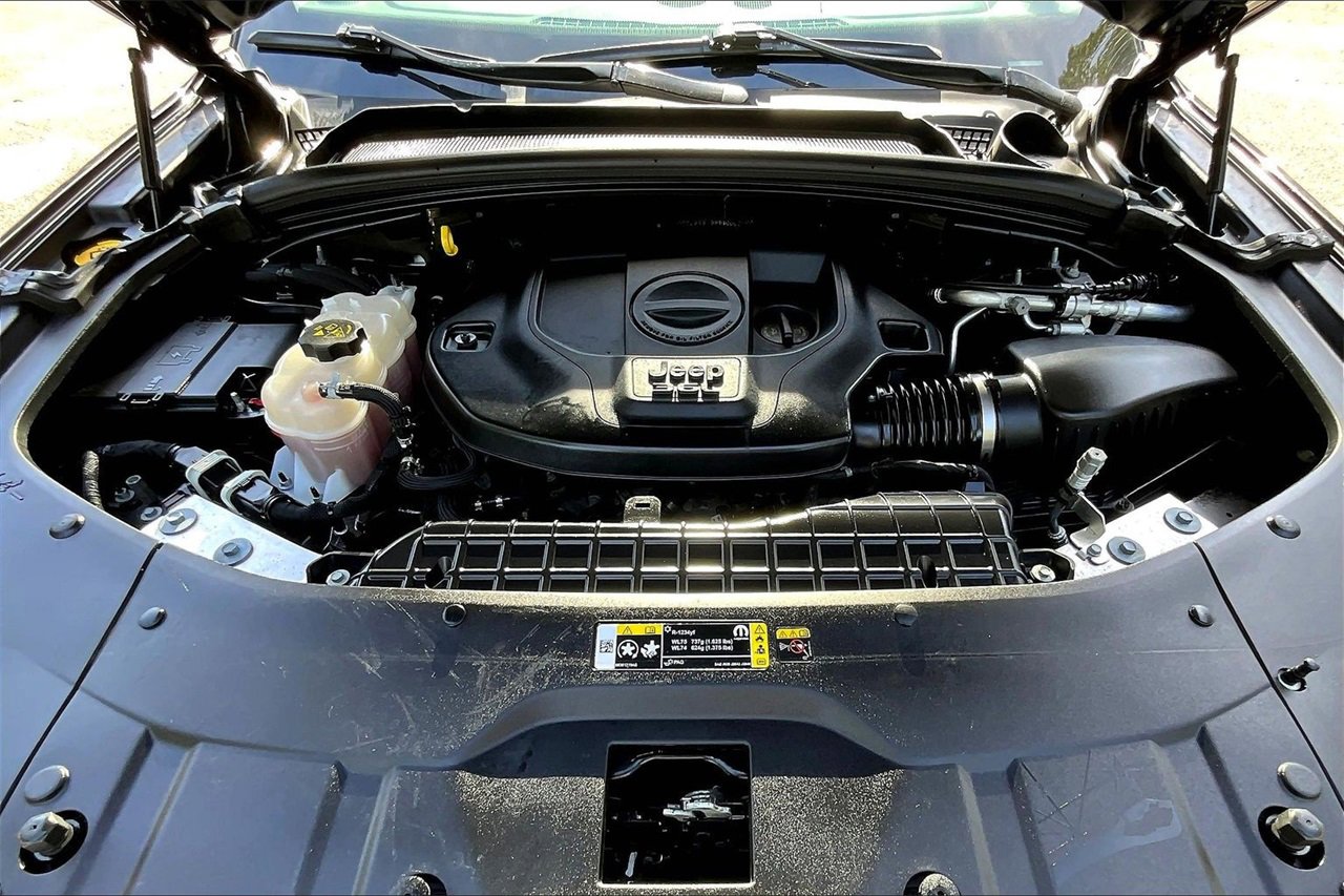 Used 2021 Jeep Grand Cherokee L Overland w/ Luxury Tech Group IV image 27