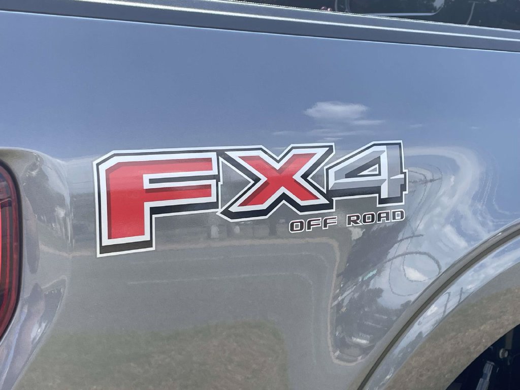 Used 2022 Ford F150 Lariat w/ Equipment Group 502A High AWD/4WD image 8
