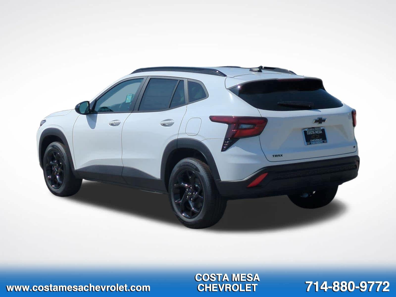 New 2026 Chevrolet Trax LT w/ Midnight Edition FWD image 7