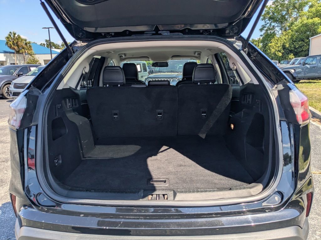 Used 2024 Ford Edge SEL AWD/4WD image 13