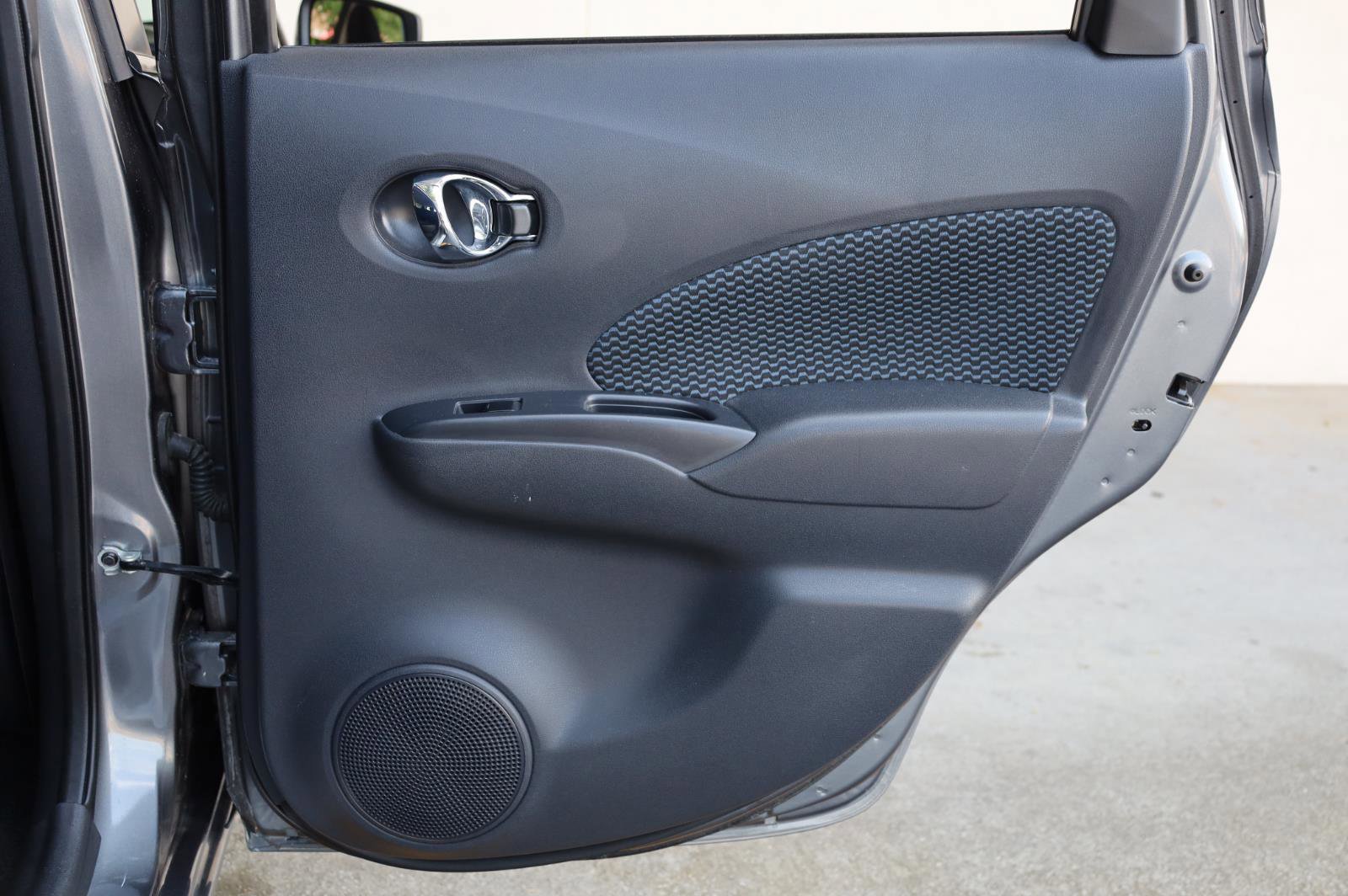 Used 2016 Nissan Versa Note SV FWD image 19