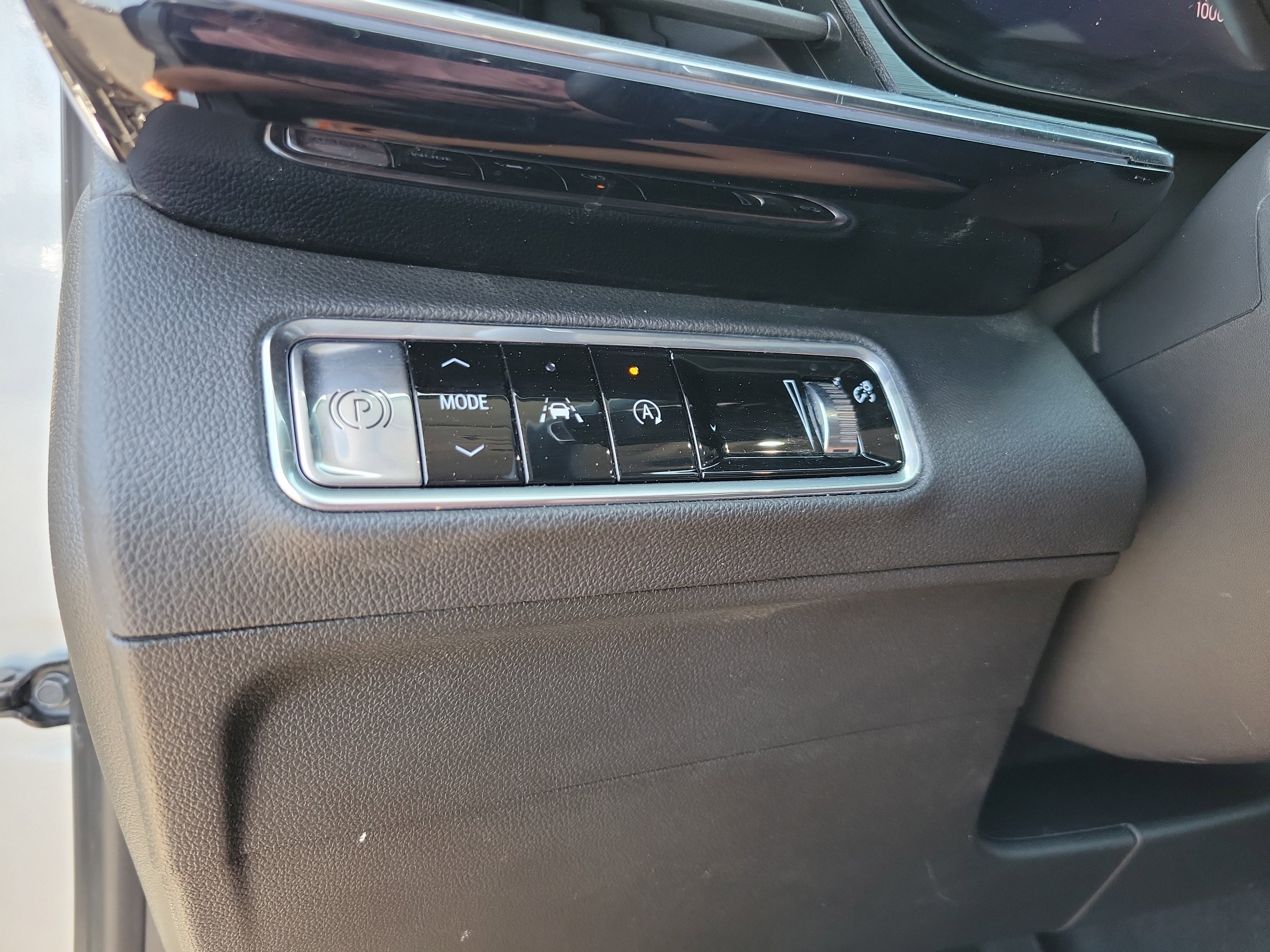 Used 2024 Buick Envision Preferred AWD/4WD image 19