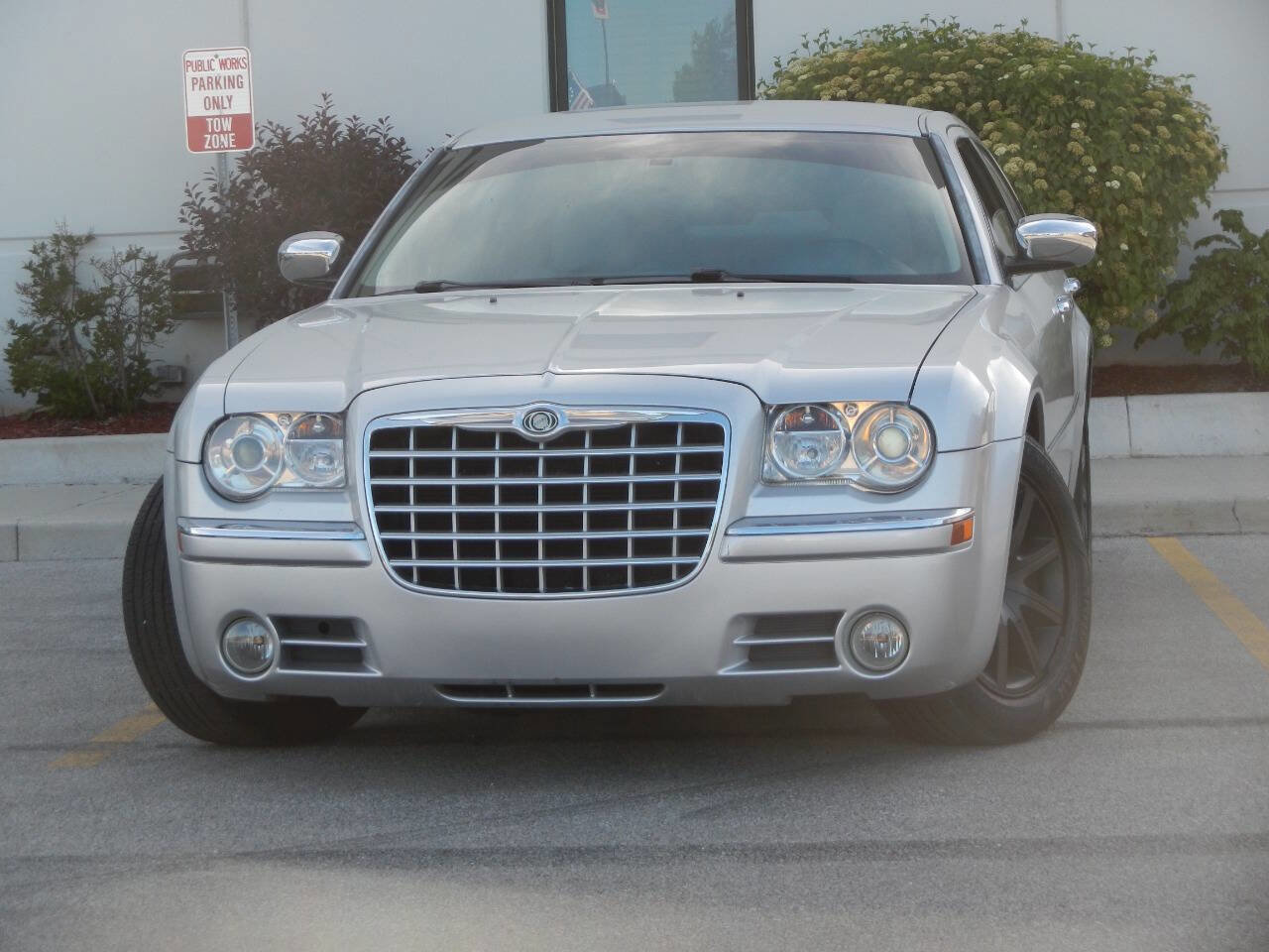 Used 2007 Chrysler 300 C RWD image 4