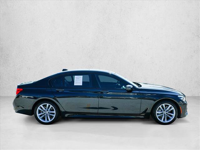 Used 2017 BMW 750i xDrive AWD/4WD image 4