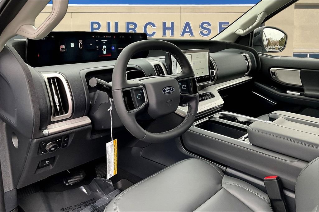 New 2026 Ford Expedition Active image 7