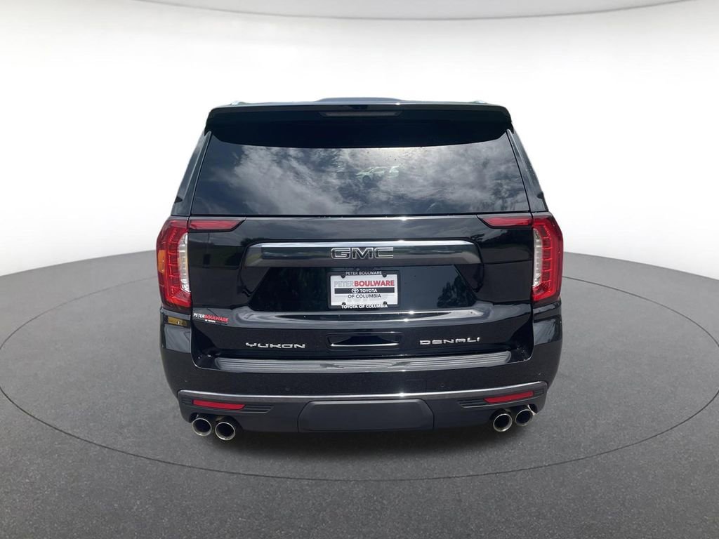 Used 2024 GMC Yukon Denali Ultimate AWD/4WD image 5