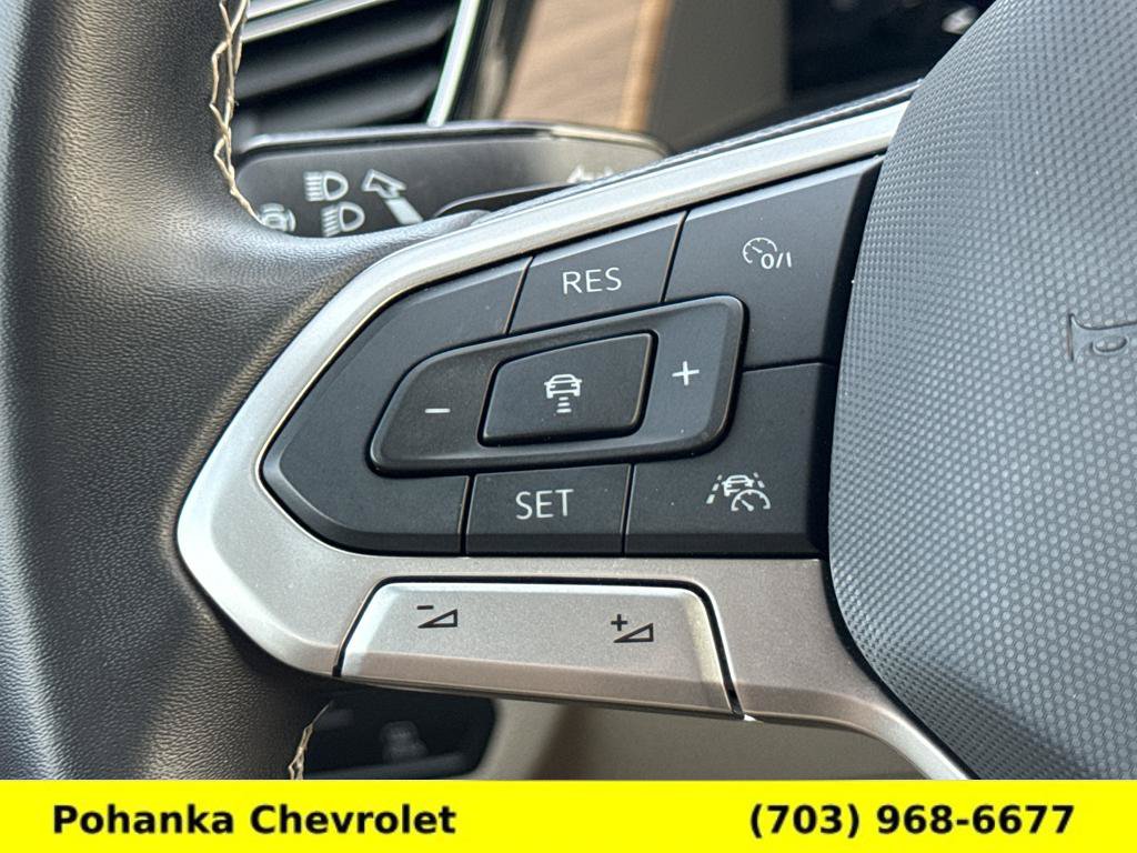 Used 2024 Volkswagen Atlas SE AWD/4WD image 13
