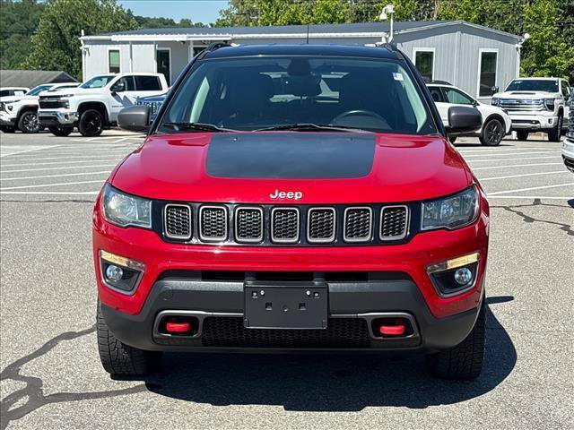 Used 2018 Jeep Compass Trailhawk w/ Leather Interior Group AWD/4WD image 3