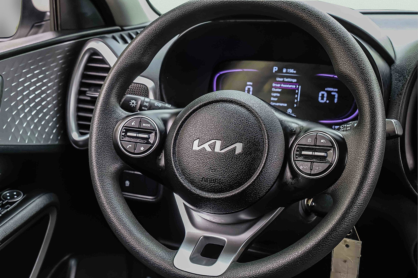 Certified 2025 Kia Soul LX w/ LX Technology Package FWD image 13