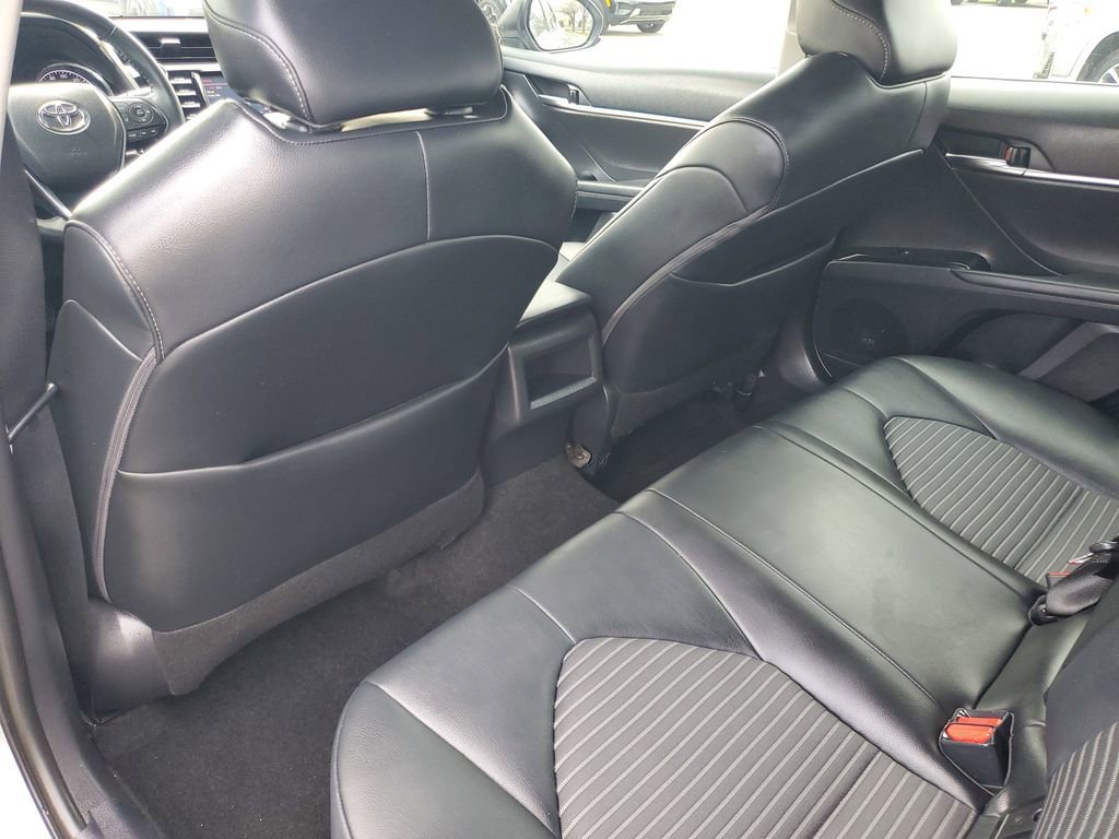 Used 2020 Toyota Camry SE image 22