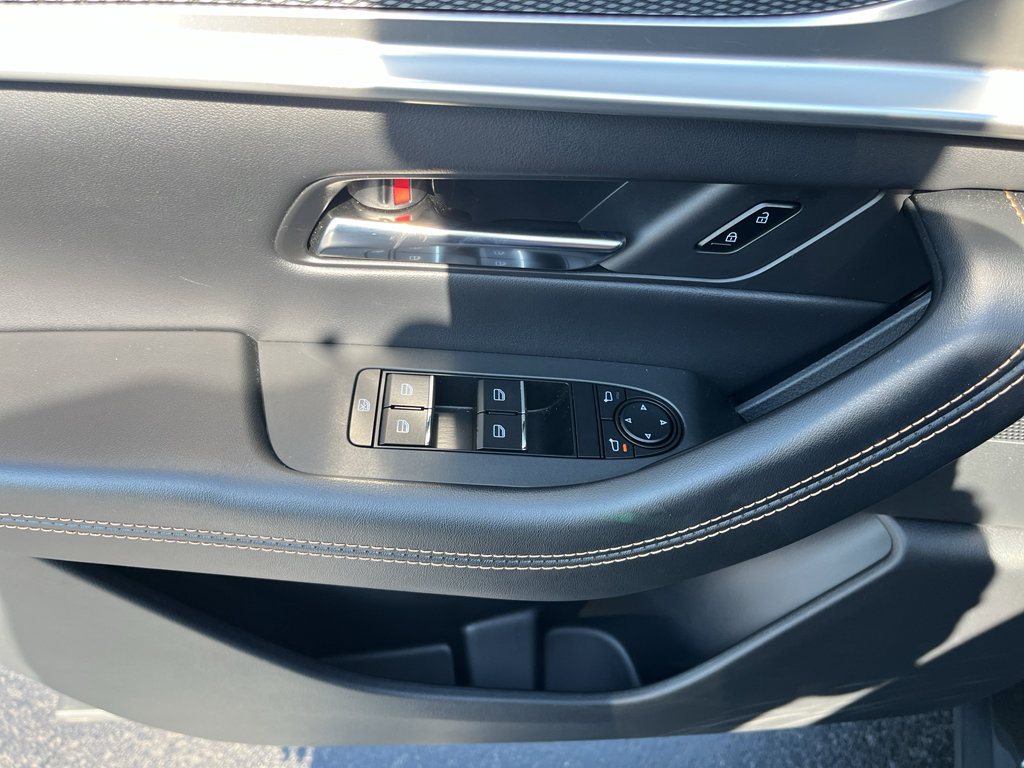 Certified 2025 MAZDA CX-90 3.3 Turbo w/ Preferred Package image 10