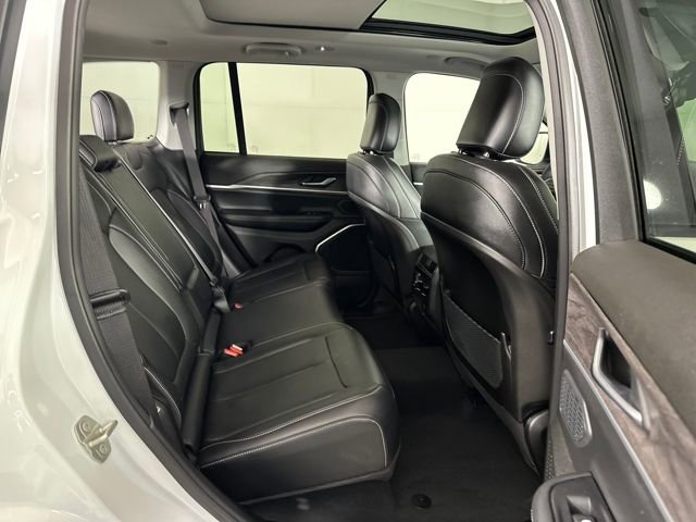 Used 2023 Jeep Grand Cherokee 4WD 4xe image 27