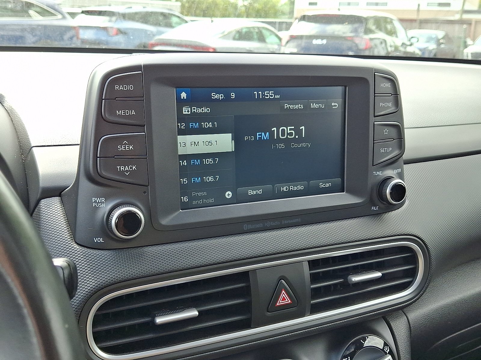 Used 2018 Hyundai Kona SEL w/ SEL Tech Package 02 AWD/4WD image 18