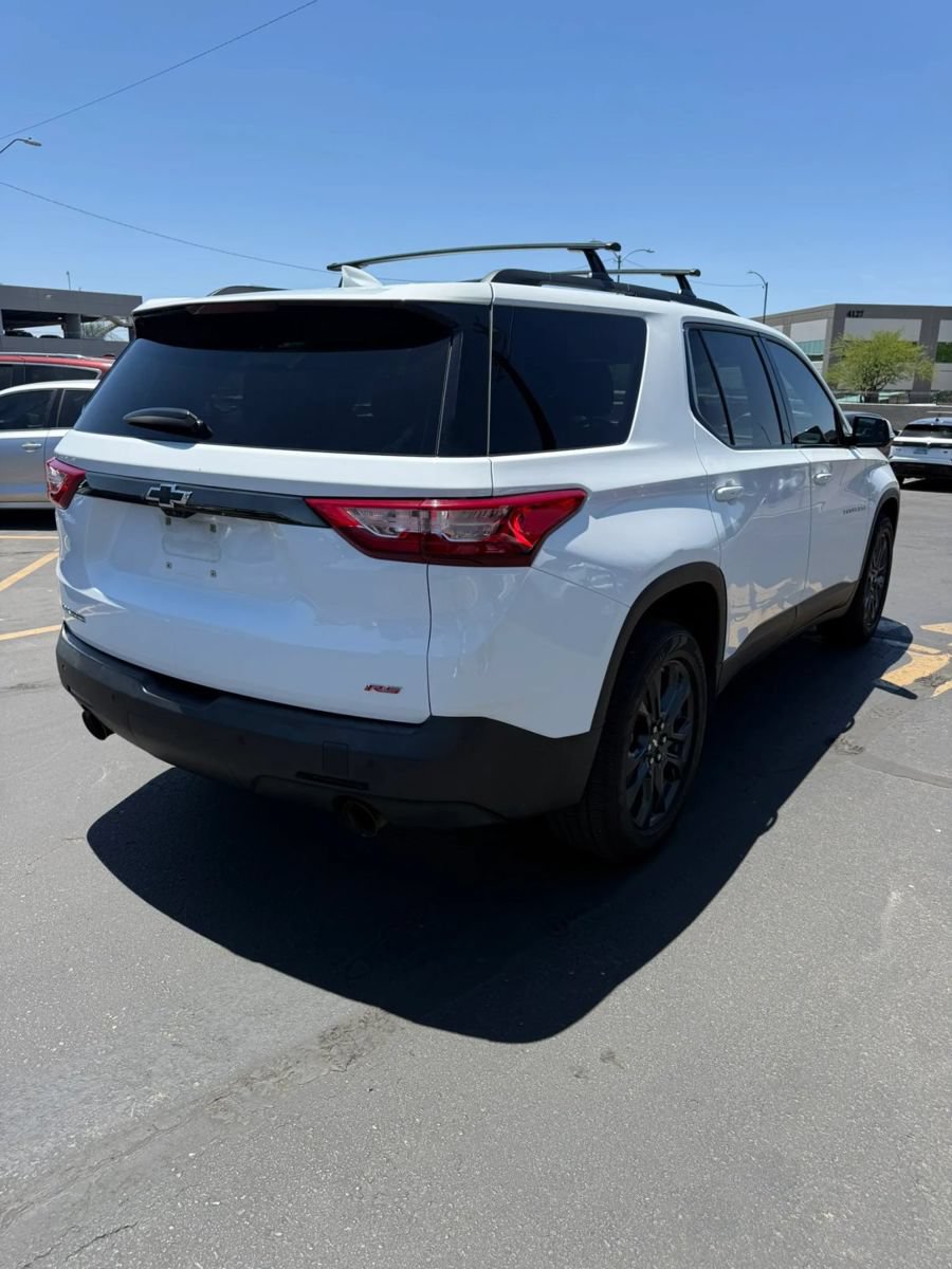 Used 2019 Chevrolet Traverse RS FWD image 3