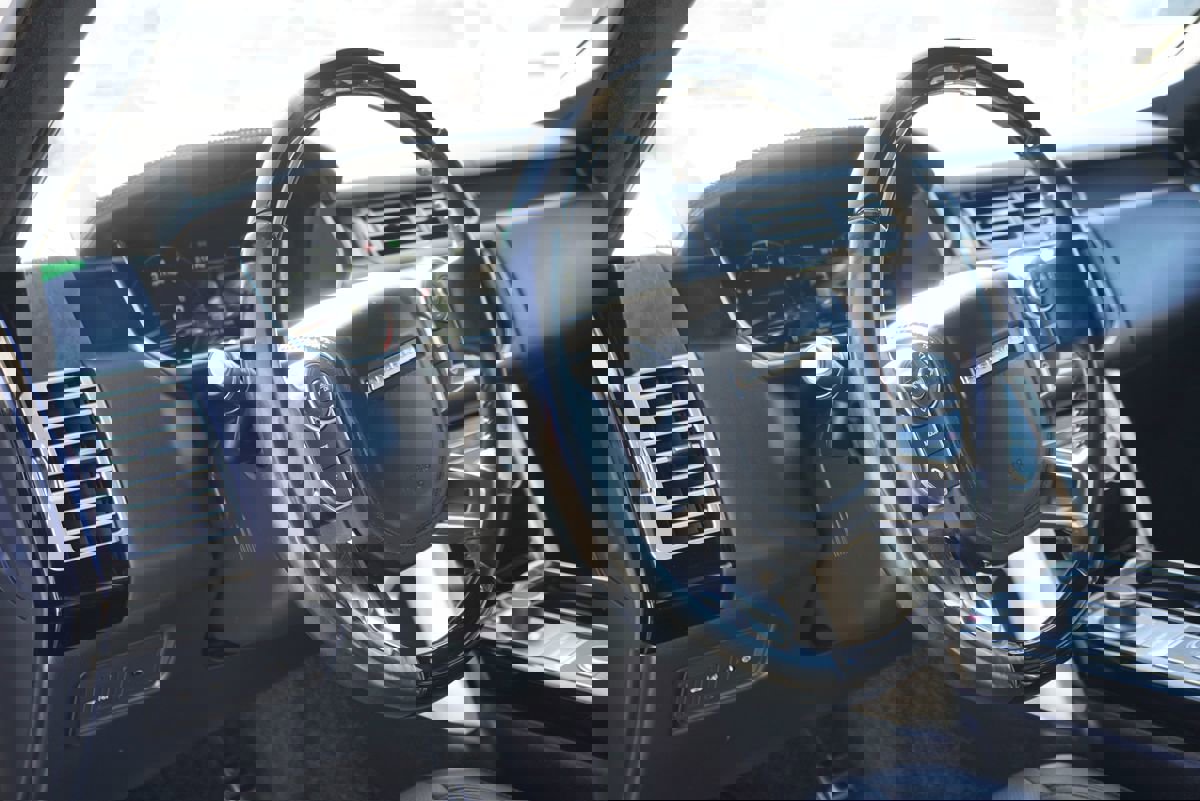 Used 2016 Land Rover Range Rover Supercharged image 30