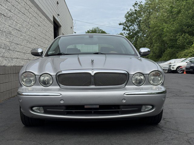 Used 2005 Jaguar XJ Vanden Plas Super V8 RWD image 10