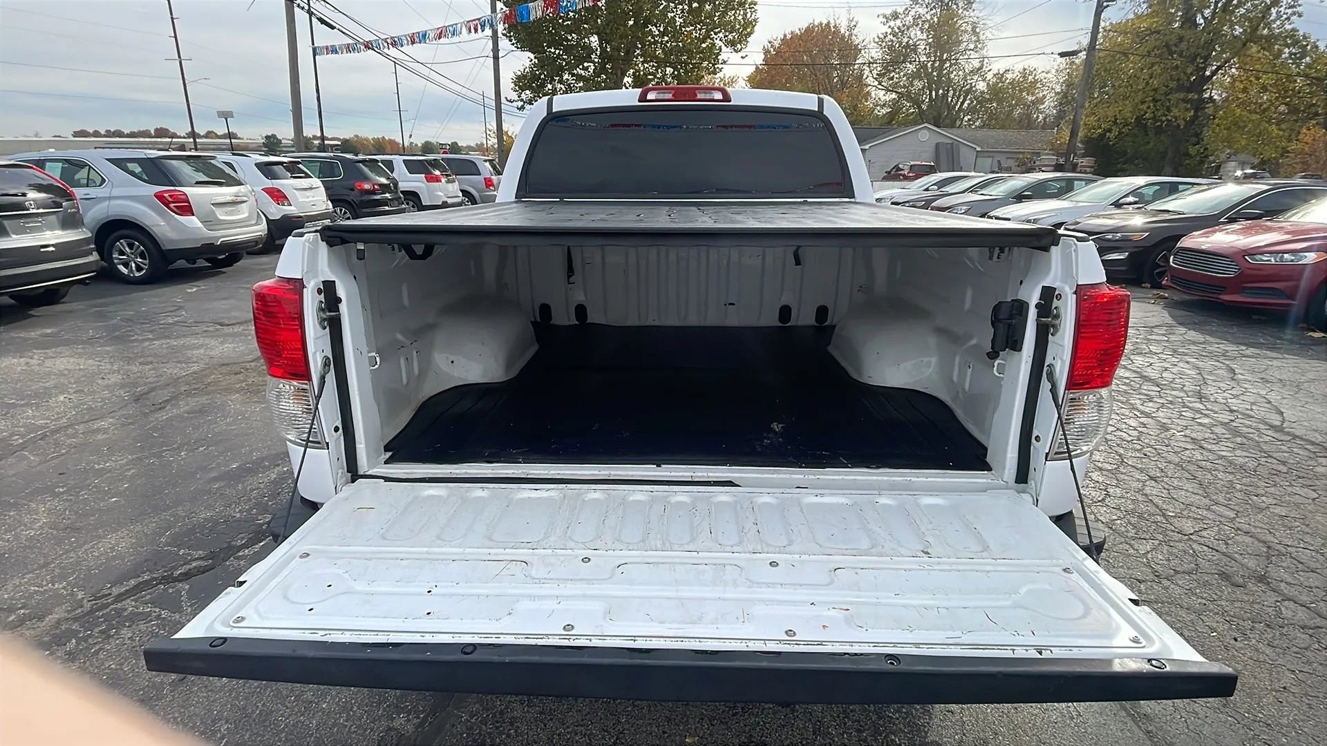 Used 2011 Toyota Tundra 4x4 CrewMax image 14
