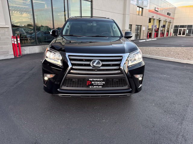 Used 2019 Lexus GX 460 Luxury AWD/4WD image 9