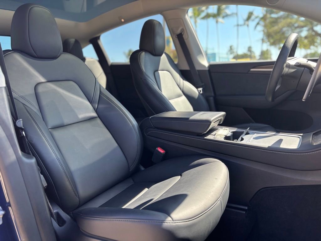 Used 2024 Tesla Model Y Long Range image 9