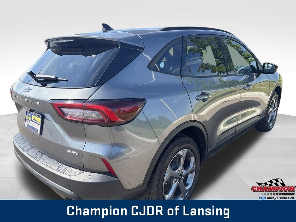 Used 2025 Ford Escape ST-Line Select AWD/4WD image 8