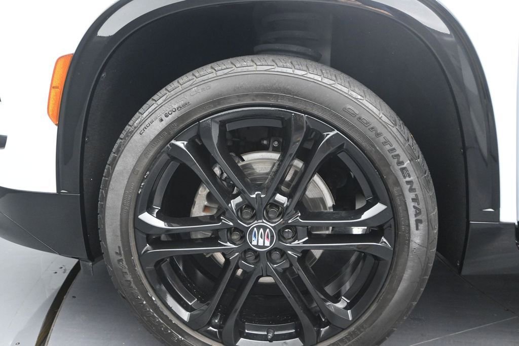 Used 2025 Buick Enclave Sport Touring w/ Power Package FWD image 12