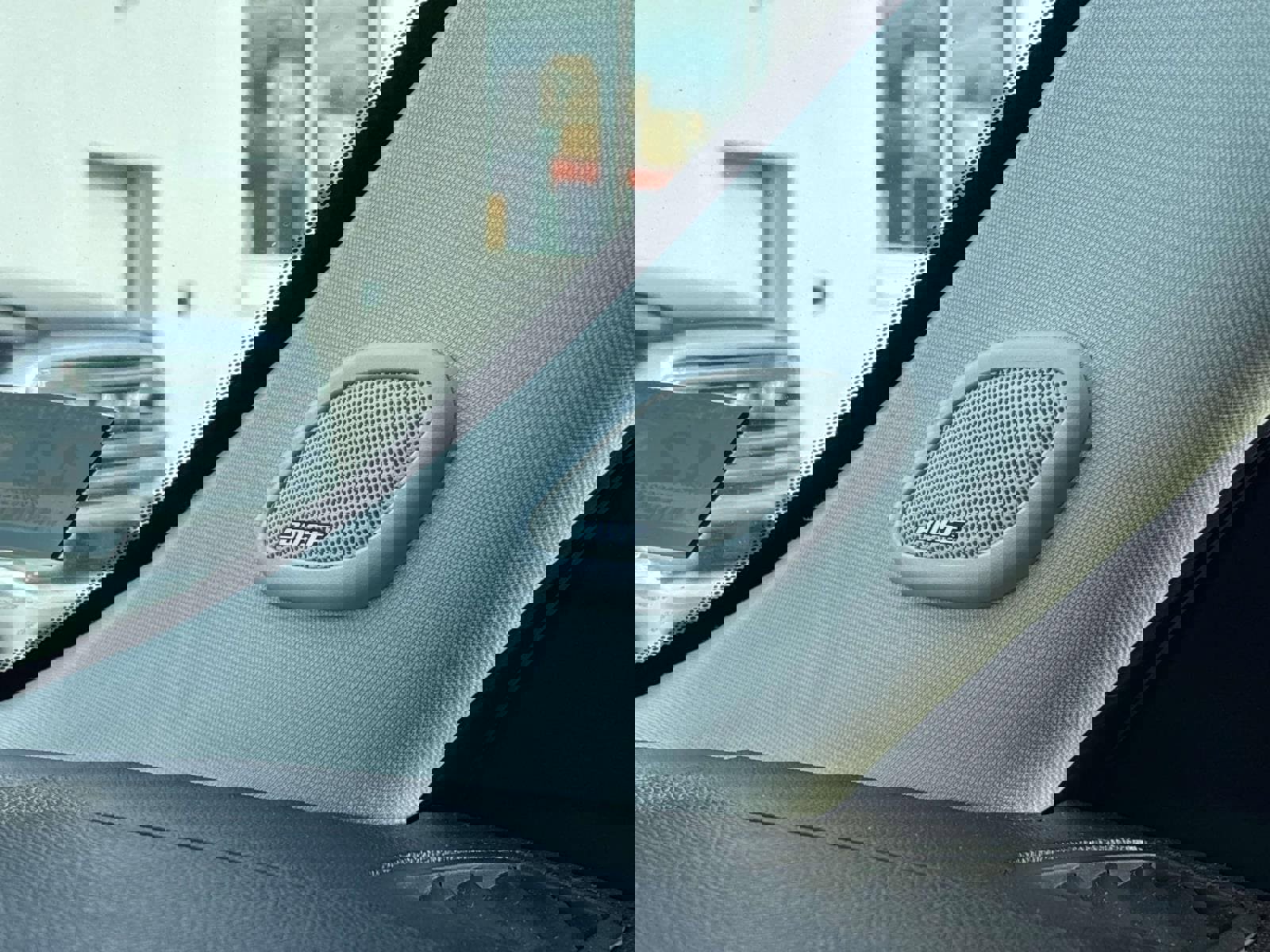 Used 2014 Cadillac Escalade Premium image 21