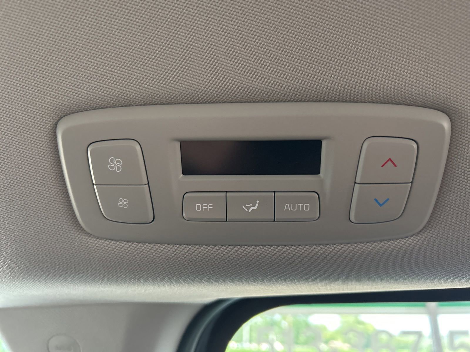 New 2026 Kia Carnival image 18