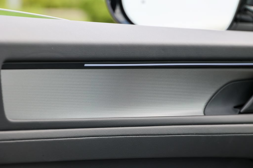 New 2026 Porsche Cayenne Electric AWD/4WD image 11